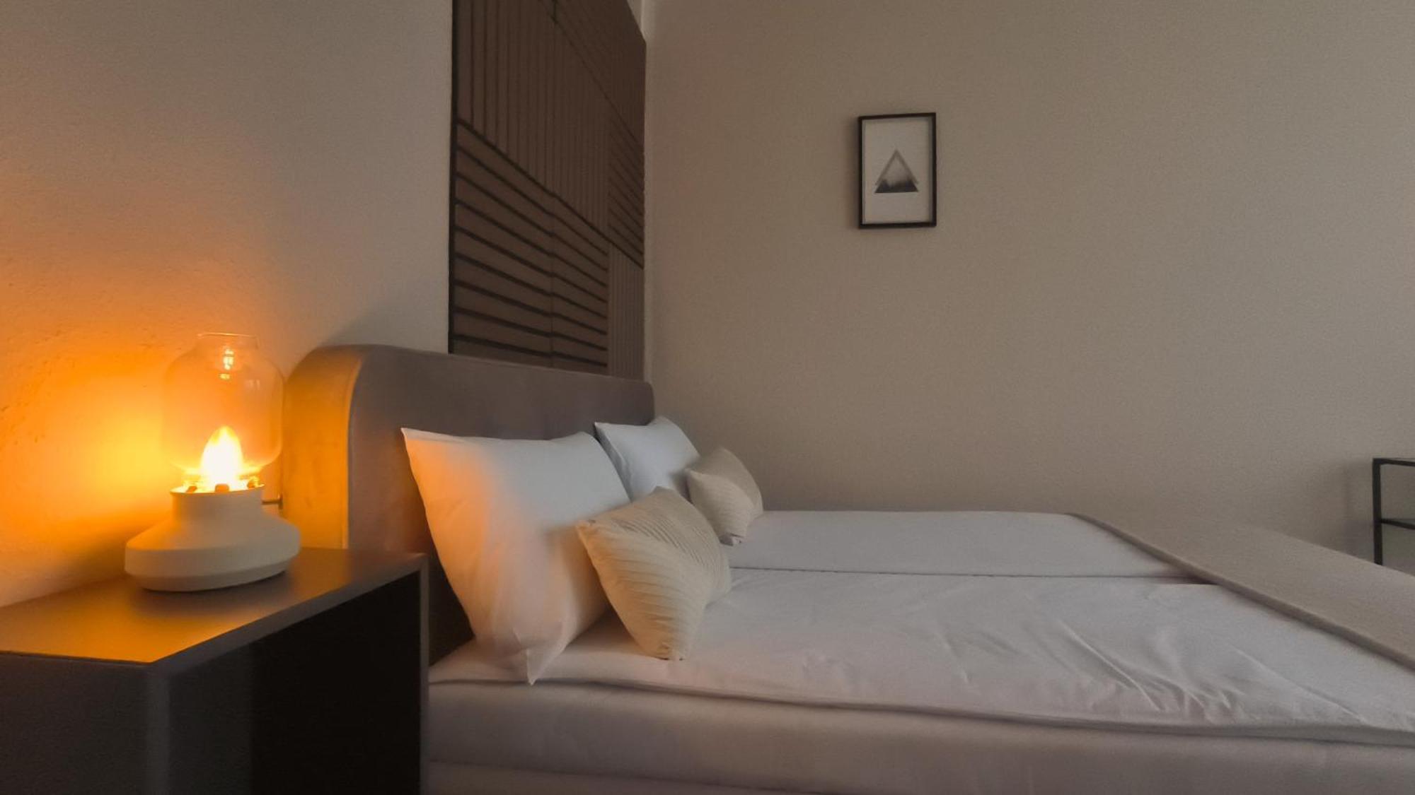 Queens Peak Apartments Cologne Extérieur photo