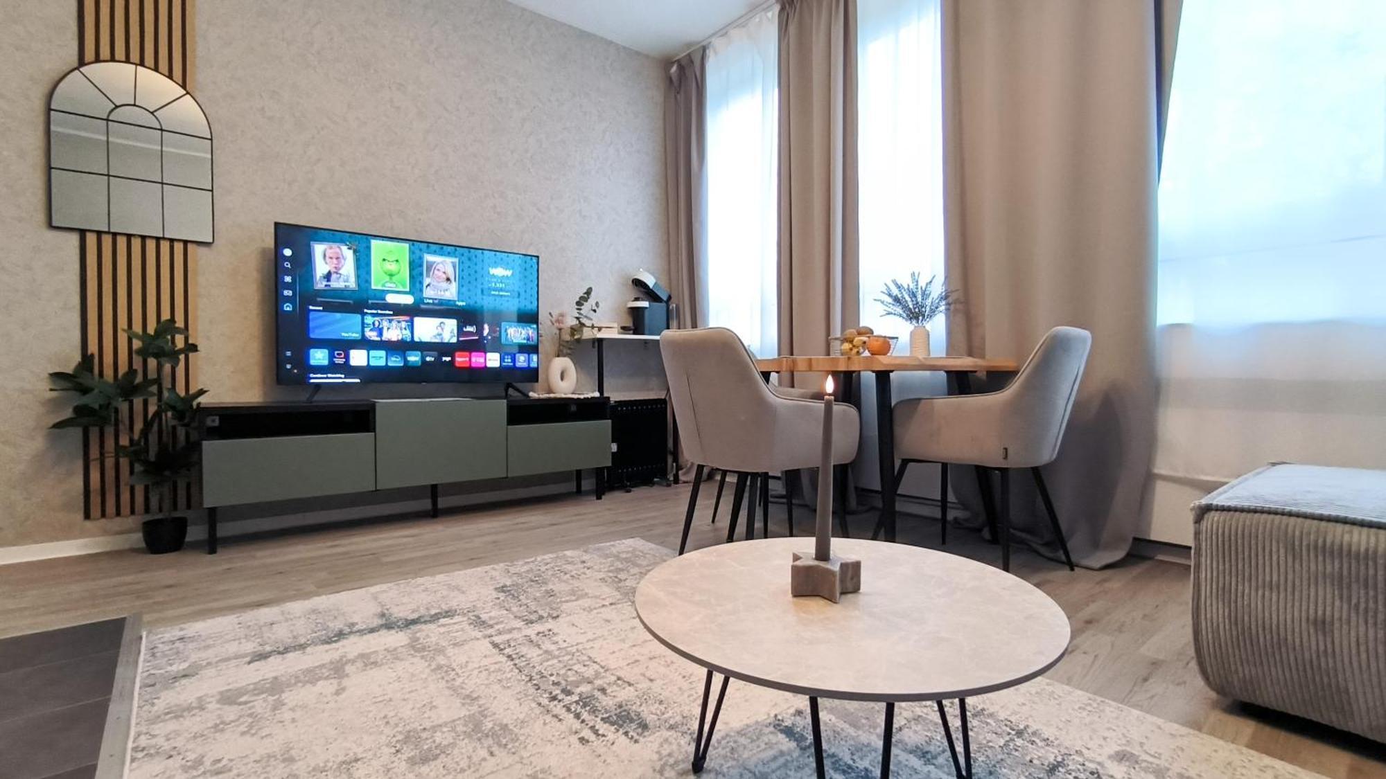 Queens Peak Apartments Cologne Extérieur photo