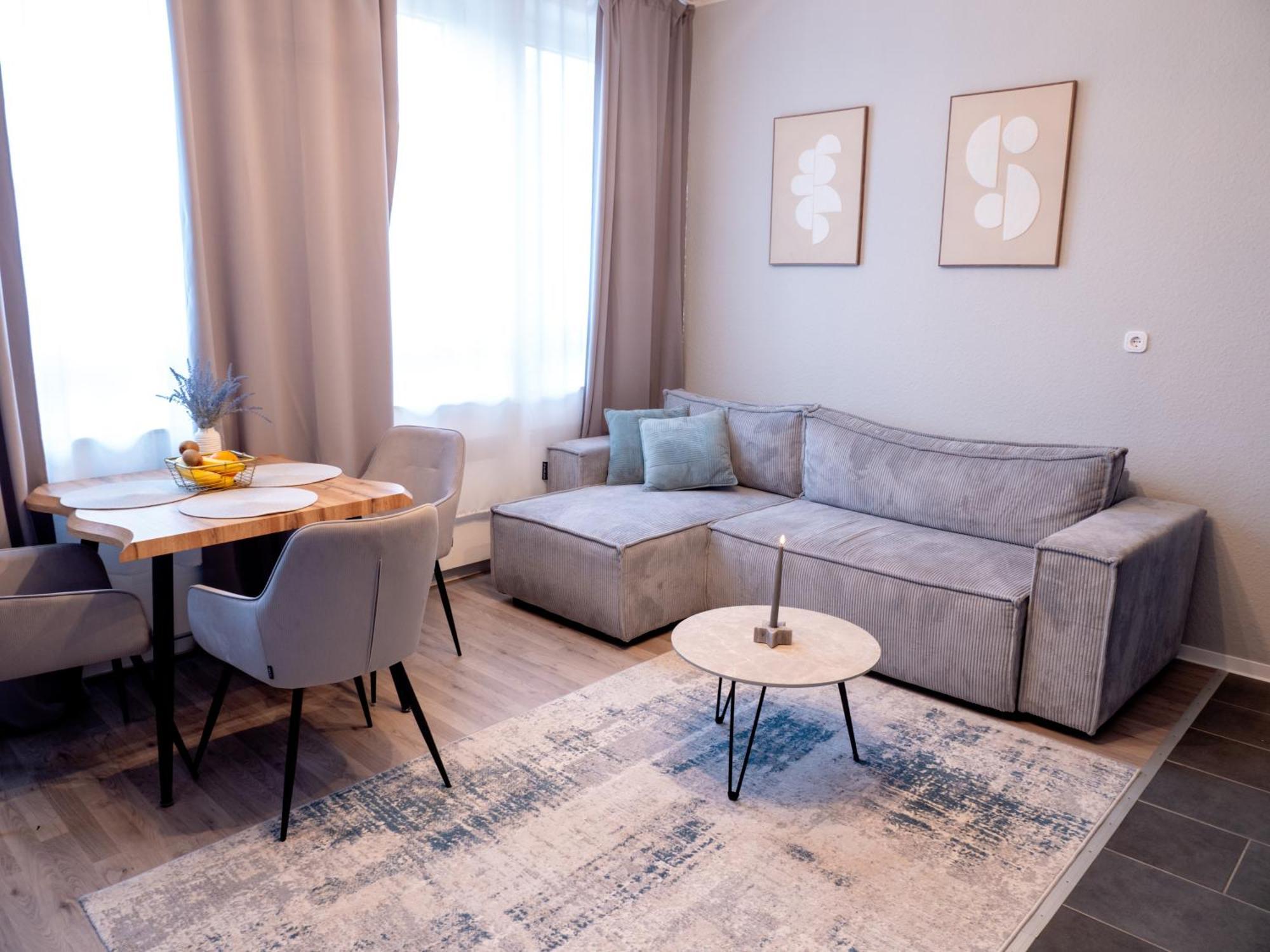 Queens Peak Apartments Cologne Extérieur photo
